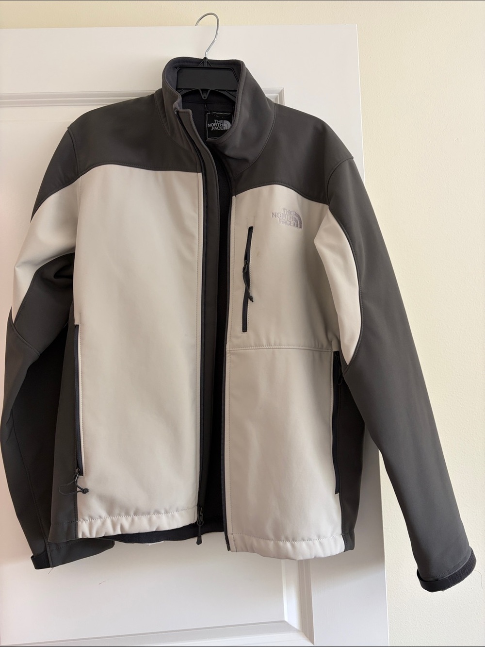 The North Face Men’s Two-Tone Gray and Charcoal Softshell Jacket